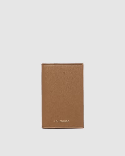 Venice Passport Holder - Toffee - Lifestyle
