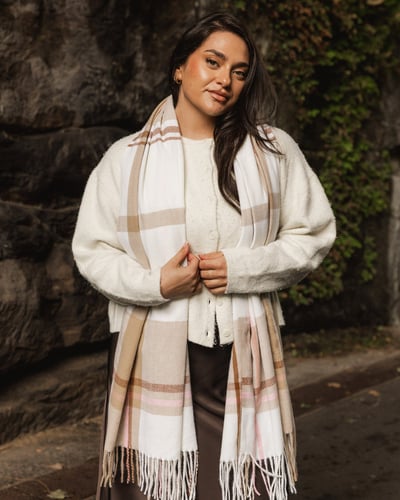 Chester Scarf - Blush - Lifestyle