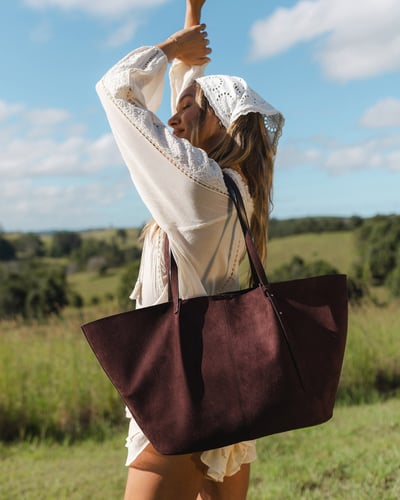 Sawyer Tote Bag - Chocolate - Lifestyle
