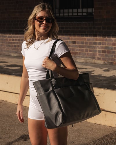 Chicago Nylon Tote Bag - Black - Lifestyle