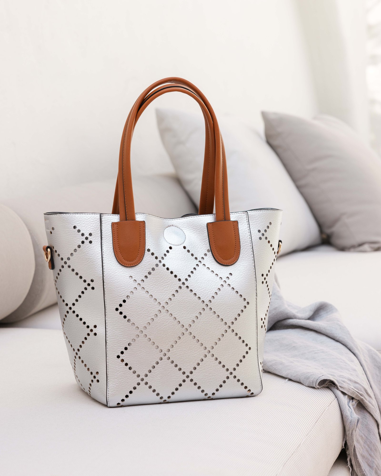 Louenhide Baby Bermuda Tote Bag Silver