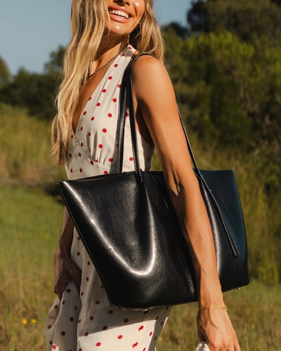Sawyer Tote Bag - Black - Lifestyle