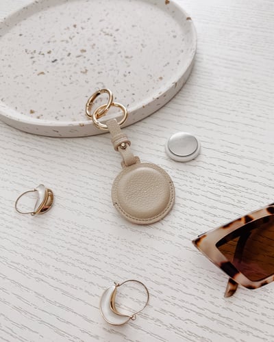 Opal Airtag Keyring - Vanilla - Lifestyle
