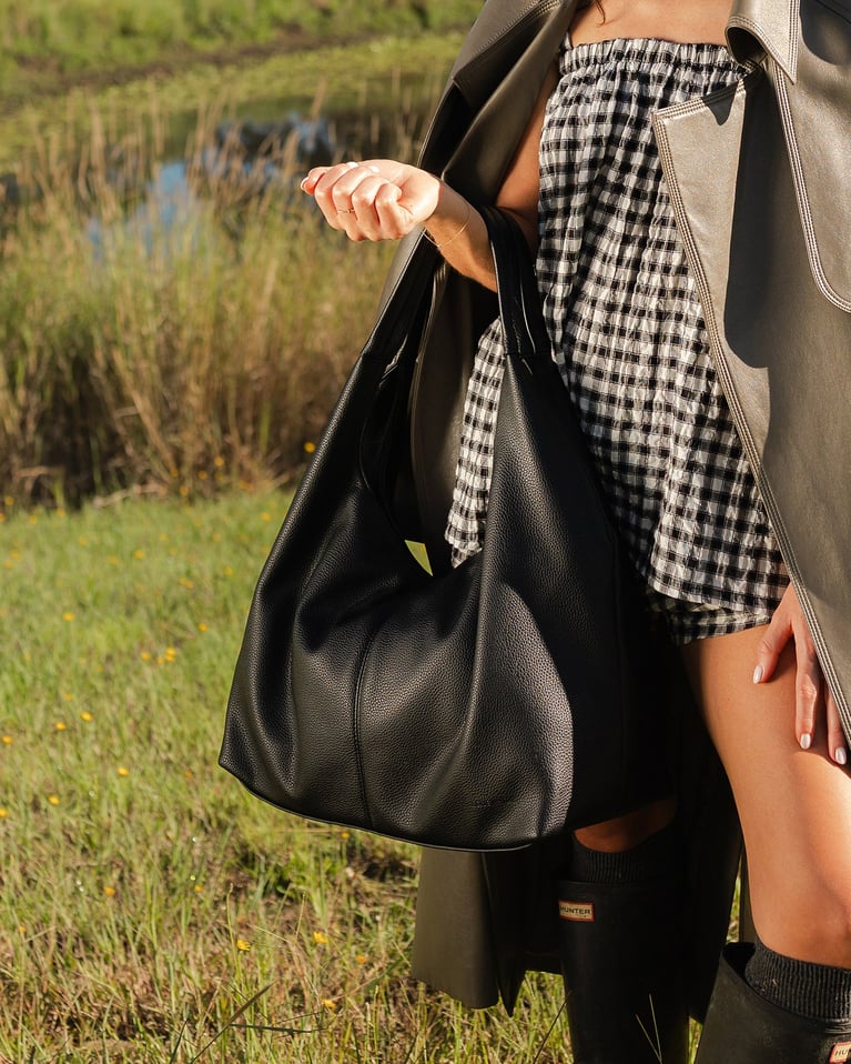 Louenhide Dakota Shoulder Bag  Black