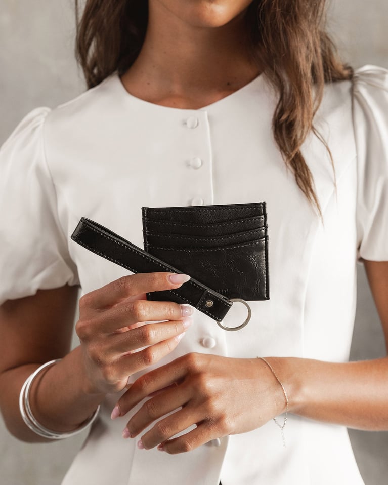 Louenhide Ada Cardholder Black Patent