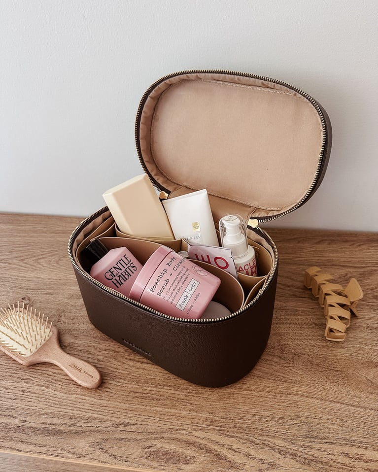 Louenhide Juliette & Brianna Cosmetic Set Chocolate