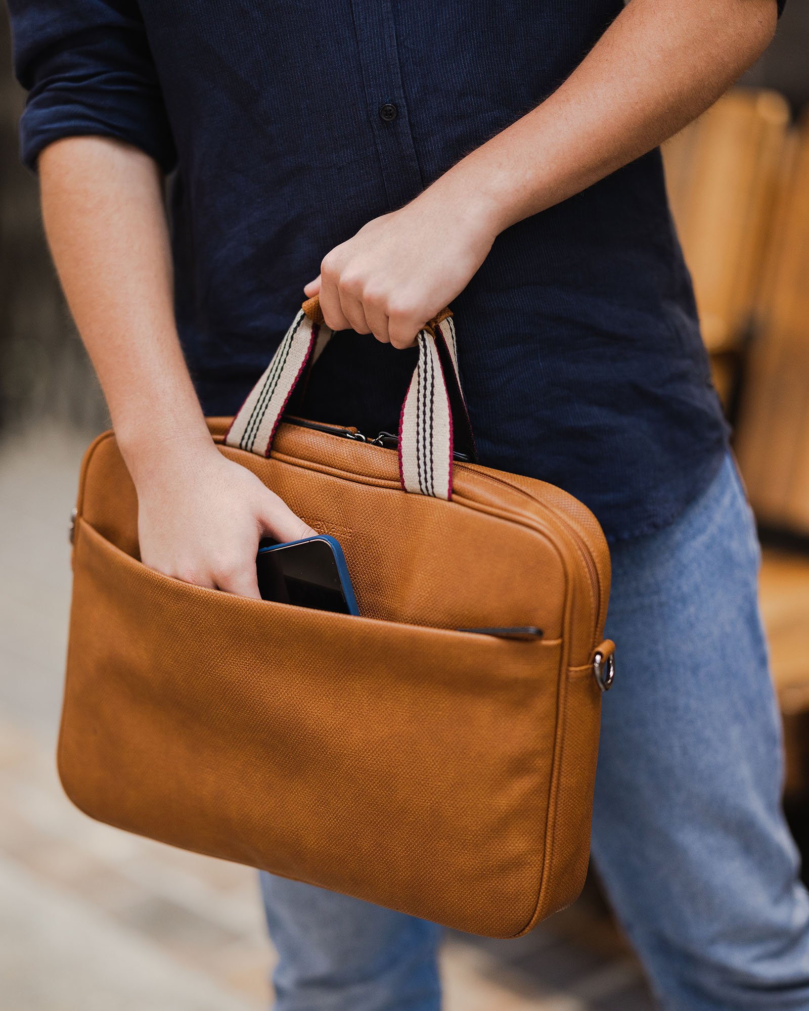 Louenhide Walter Laptop Bag Tan