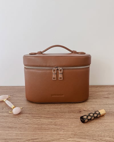 Juliette Vanity Case - Tan - Lifestyle