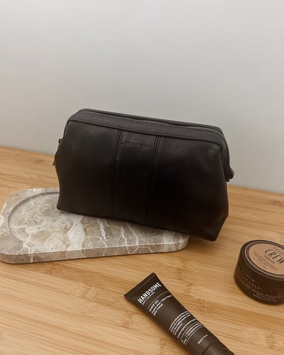 Albie Cosmetic Case - Saddle Black - Lifestyle