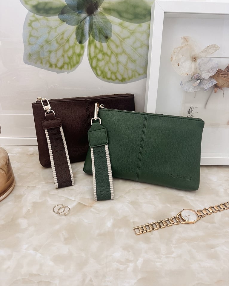 Louenhide Mimi Gia Wristlet Chocolate