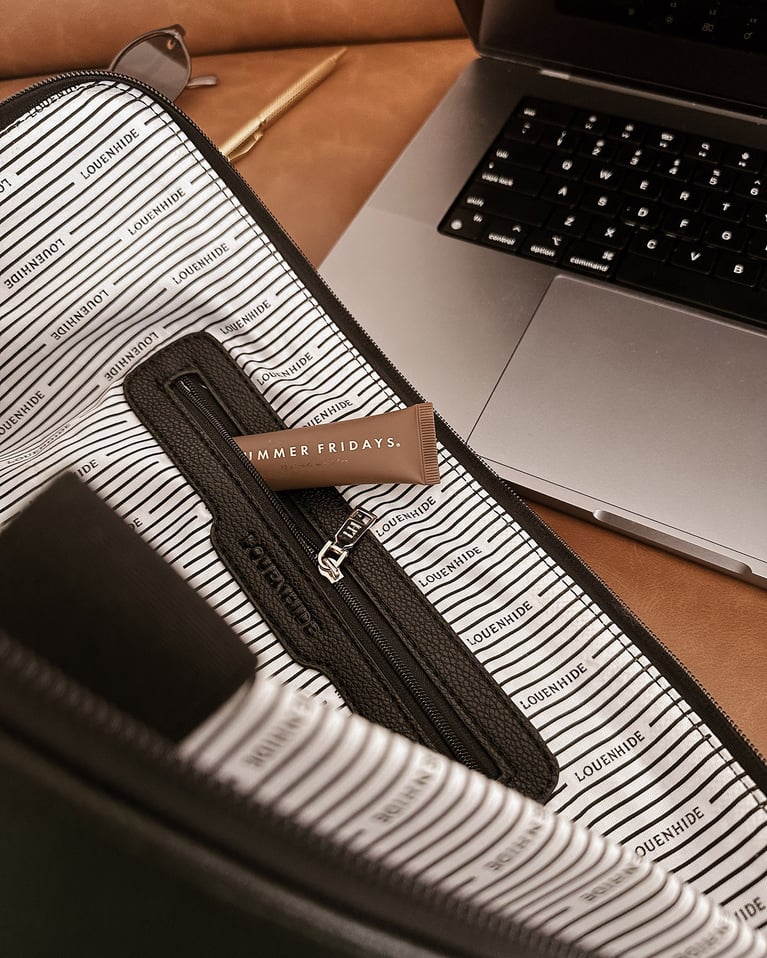Louenhide Liv Laptop Sleeve Black