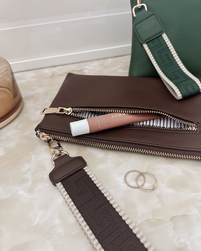 Louenhide Mimi Gia Wristlet Chocolate