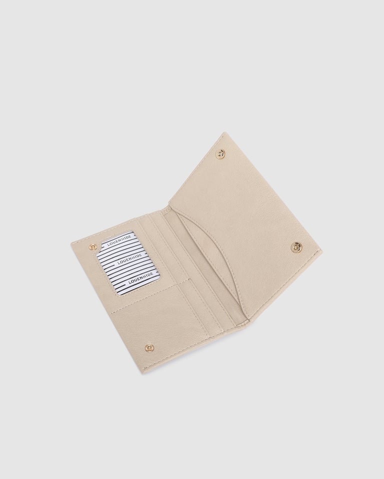 Louenhide Venice Passport Holder Saddle Malt