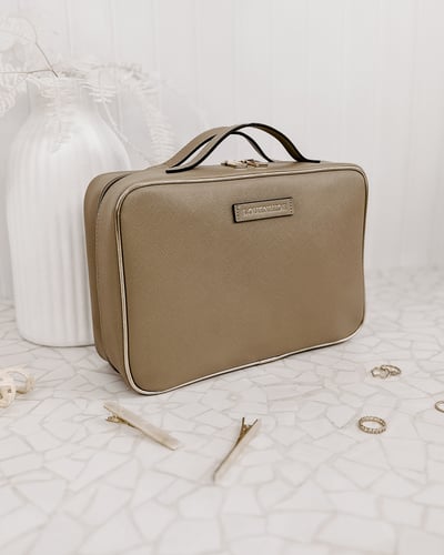 Georgie Toiletry Case - Coffee - Lifestyle