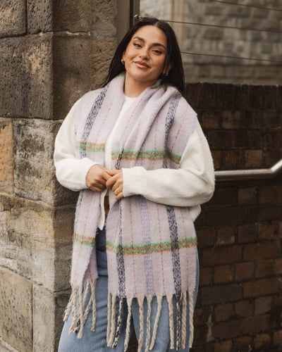 Bristol Scarf - Lilac - Lifestyle