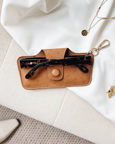 Skittle Sunglass Case - Ostrich Nutmeg - Lifestyle