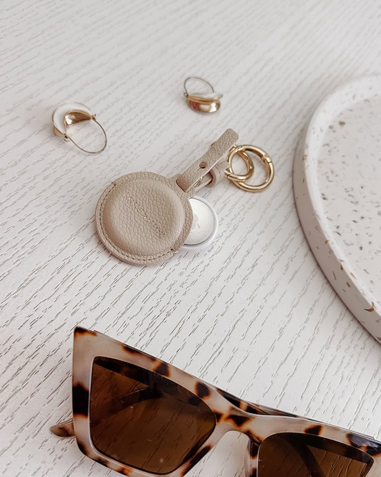 Louenhide Opal Airtag Keyring Vanilla