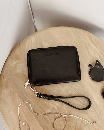 Eden Wallet - Black - Lifestyle
