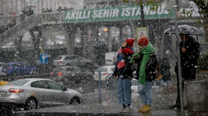 İstanbul’u soğuk günler bekliyor! Kar ne zaman yağacak?
