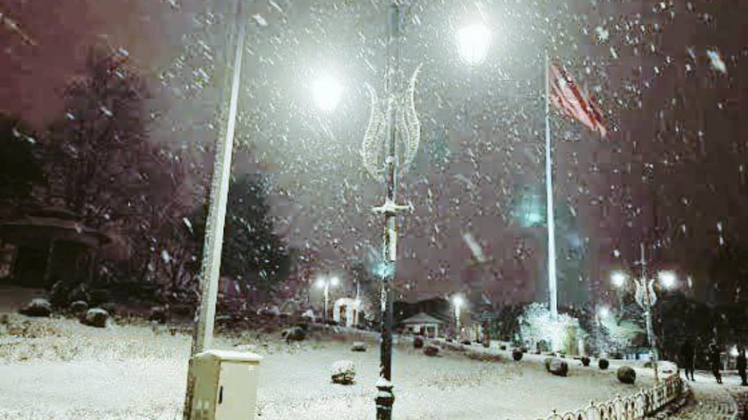 İstanbul'un ilçelerine yılın ilk karı düştü!
