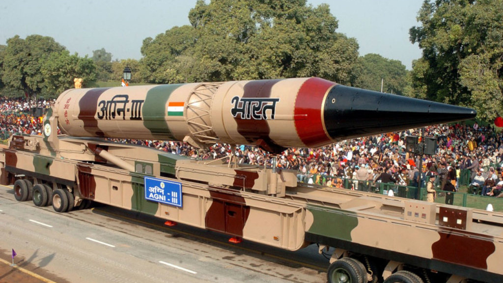 Hindistan menşeli Agni-3 nükleer balistik füzesi