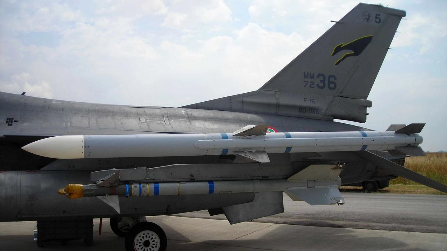 ABD’den yeni AIM-120 AMRAAM hava-hava füzesi siparişi