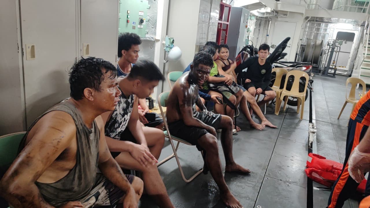 "MT Terra Nova" tankeri Filipinler'de alabora oldu, 16 kurtarıldı