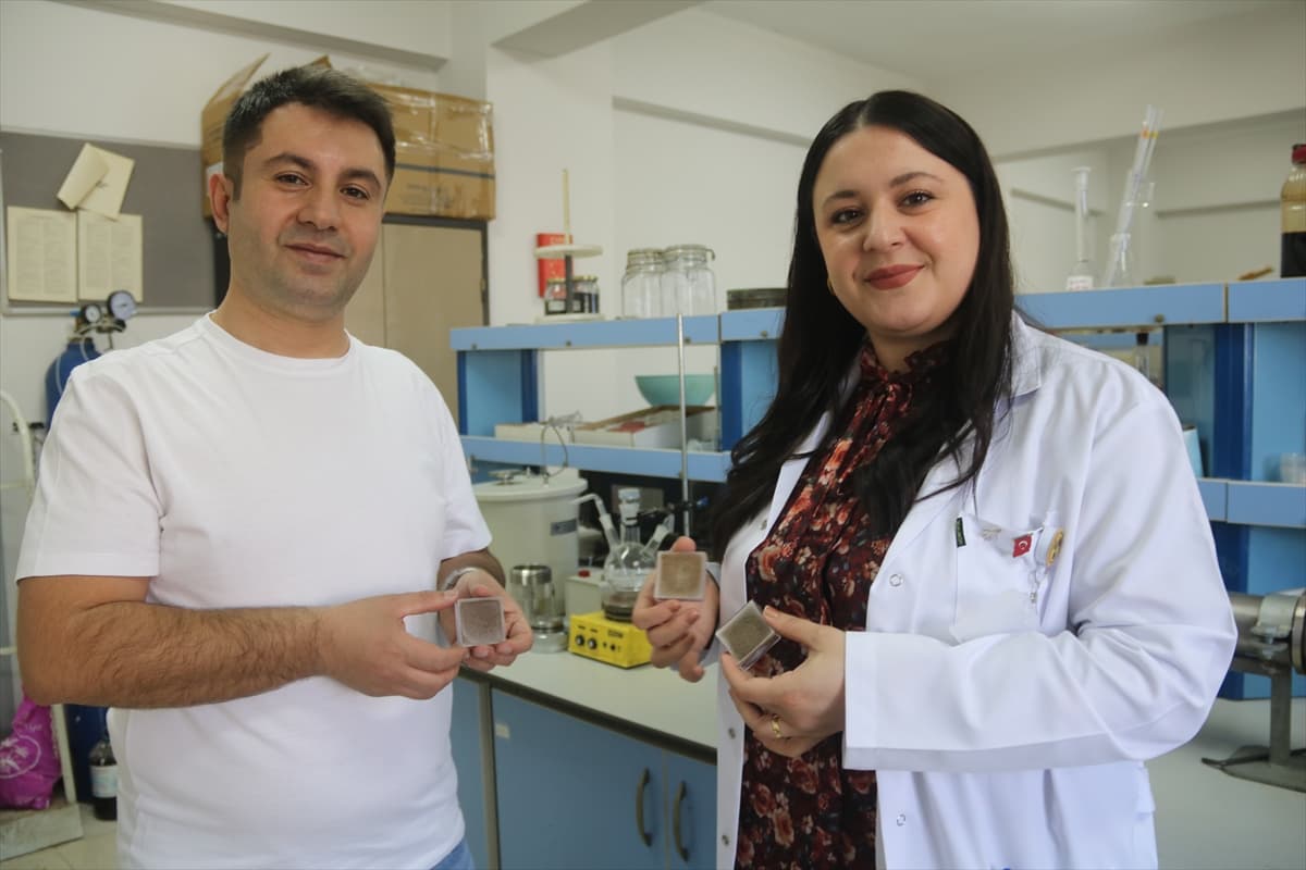 Yengeç Kabuğu: Zararlı Işınlara Karşı Kalkan