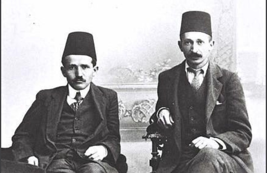 Gelecekti İsrail’in Başbakanı David Ben Gurion (sol) ve Cumhurbaşkanı Yitzhak Ben Zvi (sağ). İstanbul 1912.