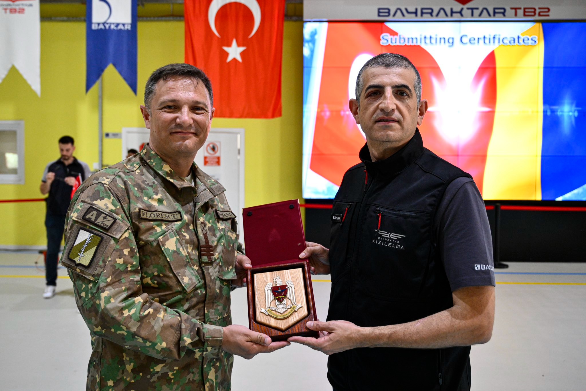 Romanya'nın Bayraktar TB2 SİHA operatörleri mezun oldu