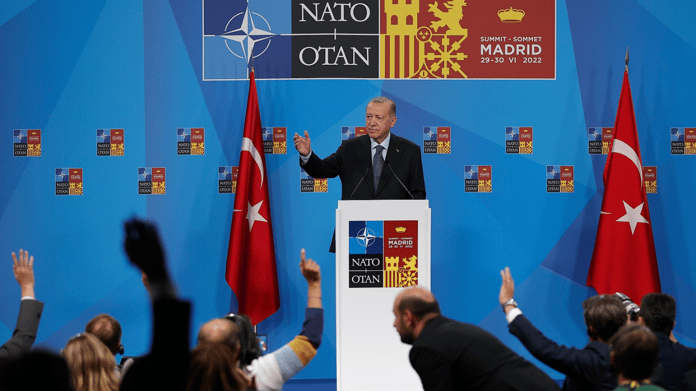 Carnegie Endowment: İsveç, Türkiye'yi hedef alan olaylara ilişkin dürüst bir değerlendirme yapmalı