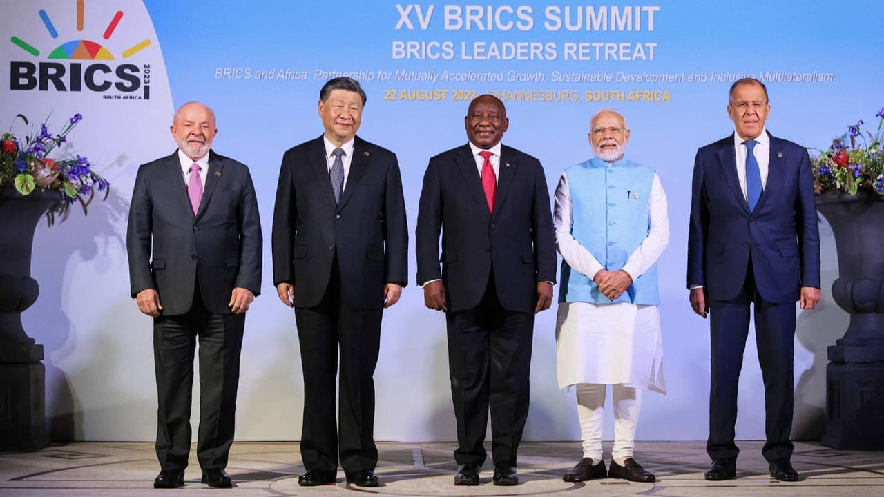 Şi Cinping BRICS'te konuşma iptal, Wentao okur