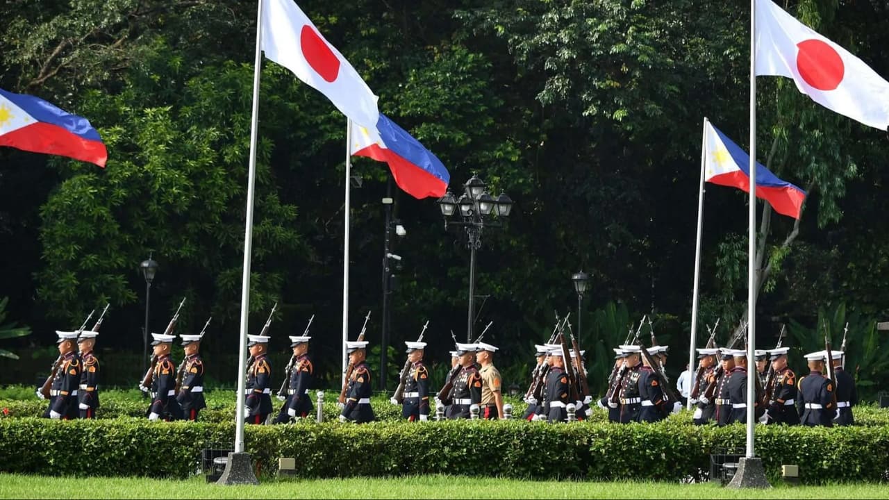 Filipinler Senatosu Japonya ile yeni savunma anlaşmasını onayladı