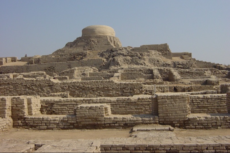 Mohenjo-daro’nun düzenli yapısı, şehir planlamasının ürünü olduğunu gösteriyor. C: Wikimedia Commons