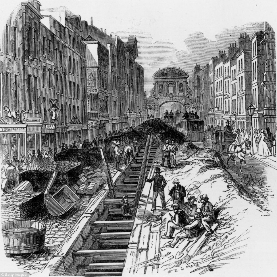1845 yılında Fleet Caddesi boyunca Fleet Nehri'ni taşıyan kanalı derinleştirmek için yapılan inşaat çalışmaları.