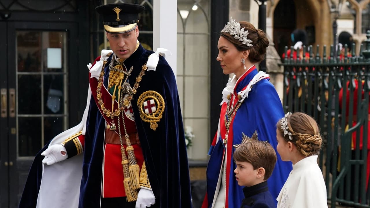 Kraliyet Ailesi'nde Soğuk Savaş: Kate, William'ın Çocukları ile Charles’a Rakip!