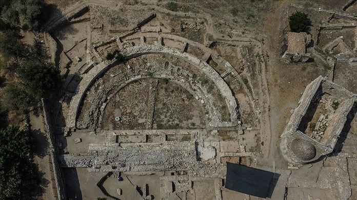 Kelenderis Antik Kenti'nde yaklaşık 2 bin 300 yıllık tanrıça Hekate figürü bulundu