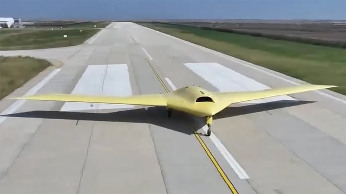 Çin’in yeni stealth insansız savaş uçağı CH-7’nin son hali görüntülendi