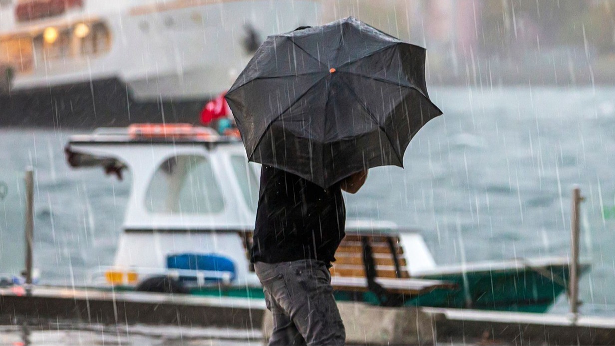 İstanbul'da yağmurlu hava. Fotoğraf: İHA