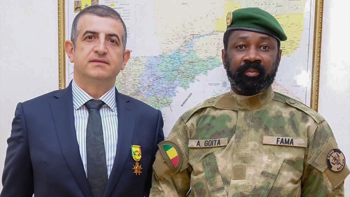 Baykar Genel Müdürü Haluk Bayraktar ve Mali Devlet Başkanı Assimi Goita
