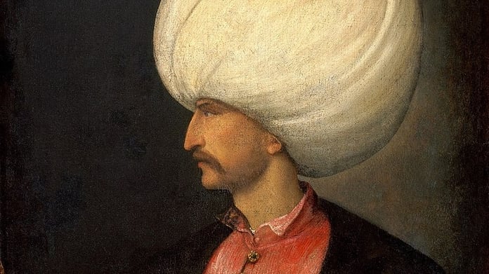 Kanuni Sultan Süleyman'ın neden iki ayrı mezarı var?