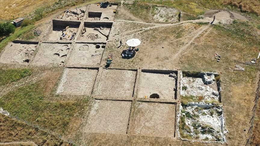 Kütahya'da 3700 Yıllık Beyin ve Deri Bulunur