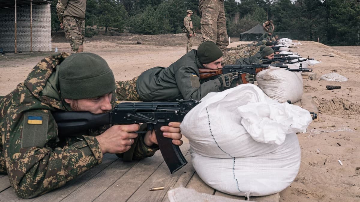 ABD Azov Taburu'na silah yasağını kaldırdı