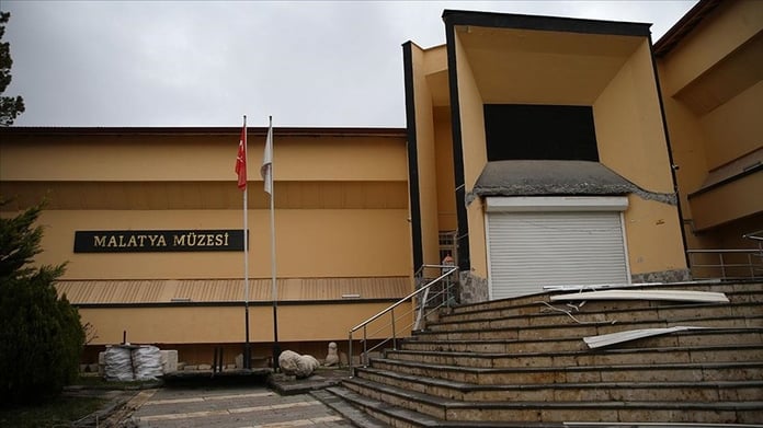 Depremde zarar gören Malatya'daki tescilli kültür varlıkları yenileniyor