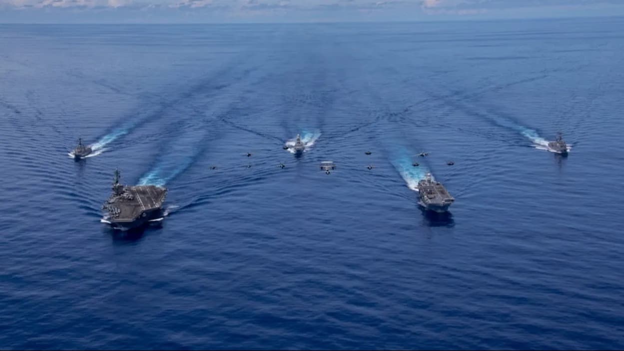 USS Abraham Lincoln uçak gemisi taarruz grubu Orta Doğu'ya geliyor