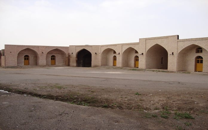 İran tarihi binaları satma kararı aldı: Sahibinden satılık kale ve kervansaray