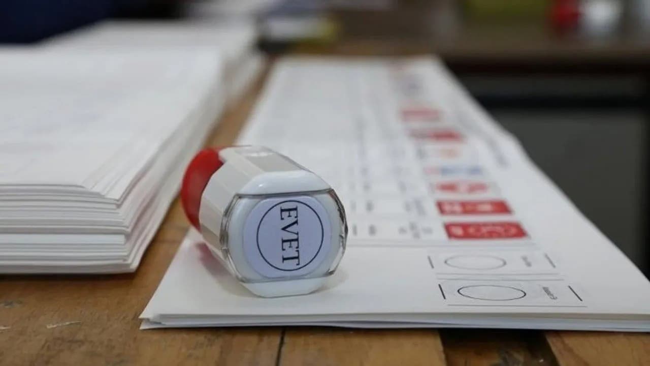 Partilerin oy pusulasındaki yerleri belli oldu
