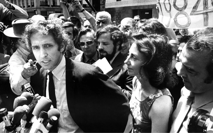 ABD'de Vietnam Savaşı sırasında gizli Pentagon Belgelerini sızdıran Ellsberg 92 yaşında öldü