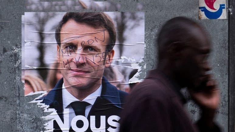 Macron'un seçim kampanyalarına soruşturma