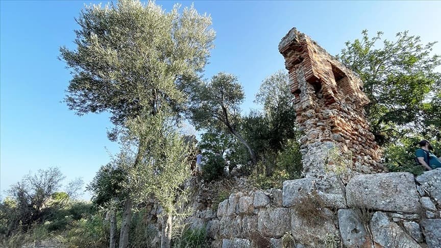 Alanya Kalesi'nde 5. yüzyıla ait bazilika keşfedildi